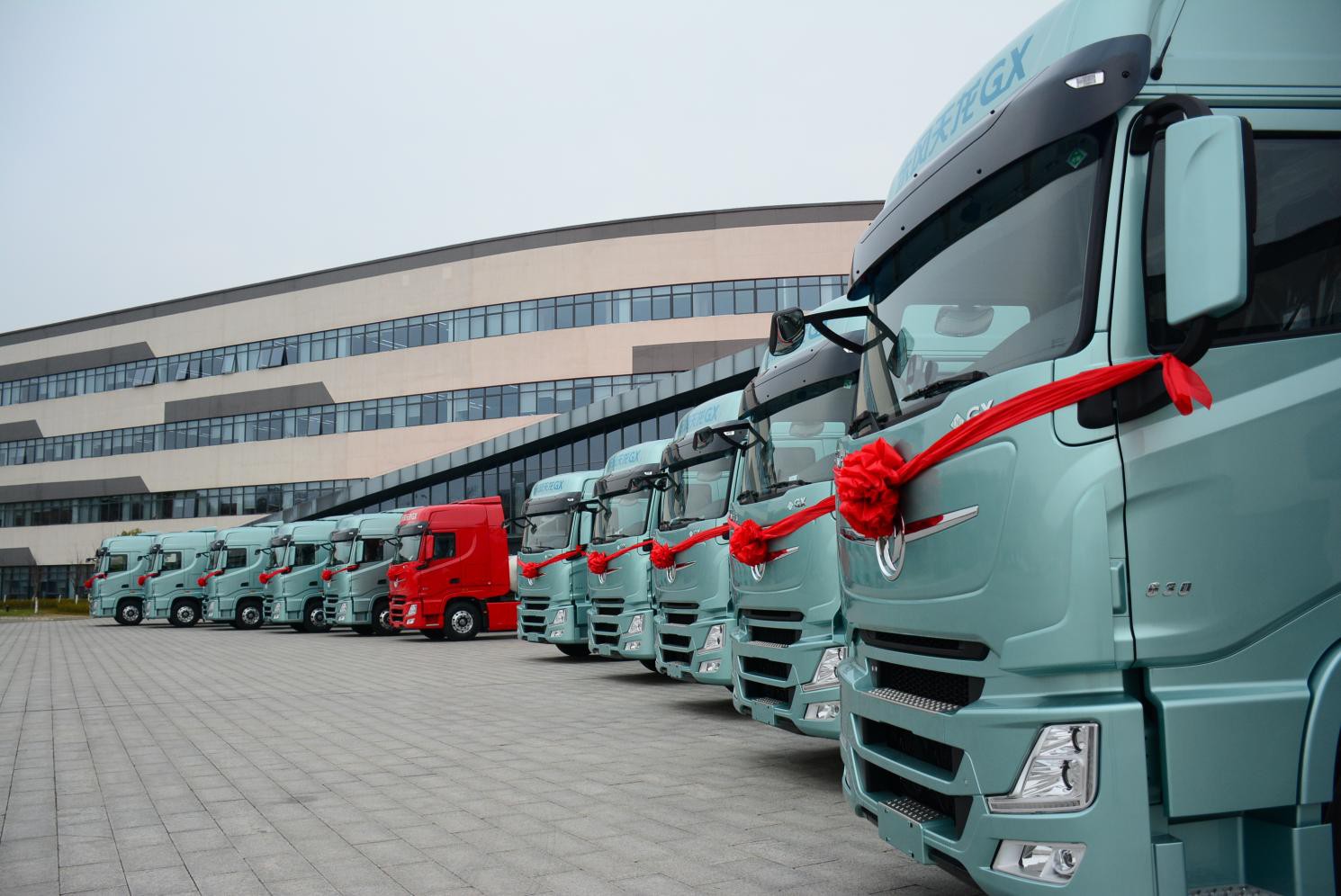 17411645529812834 17411645529812834